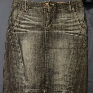 Dark Denim fitted skirt